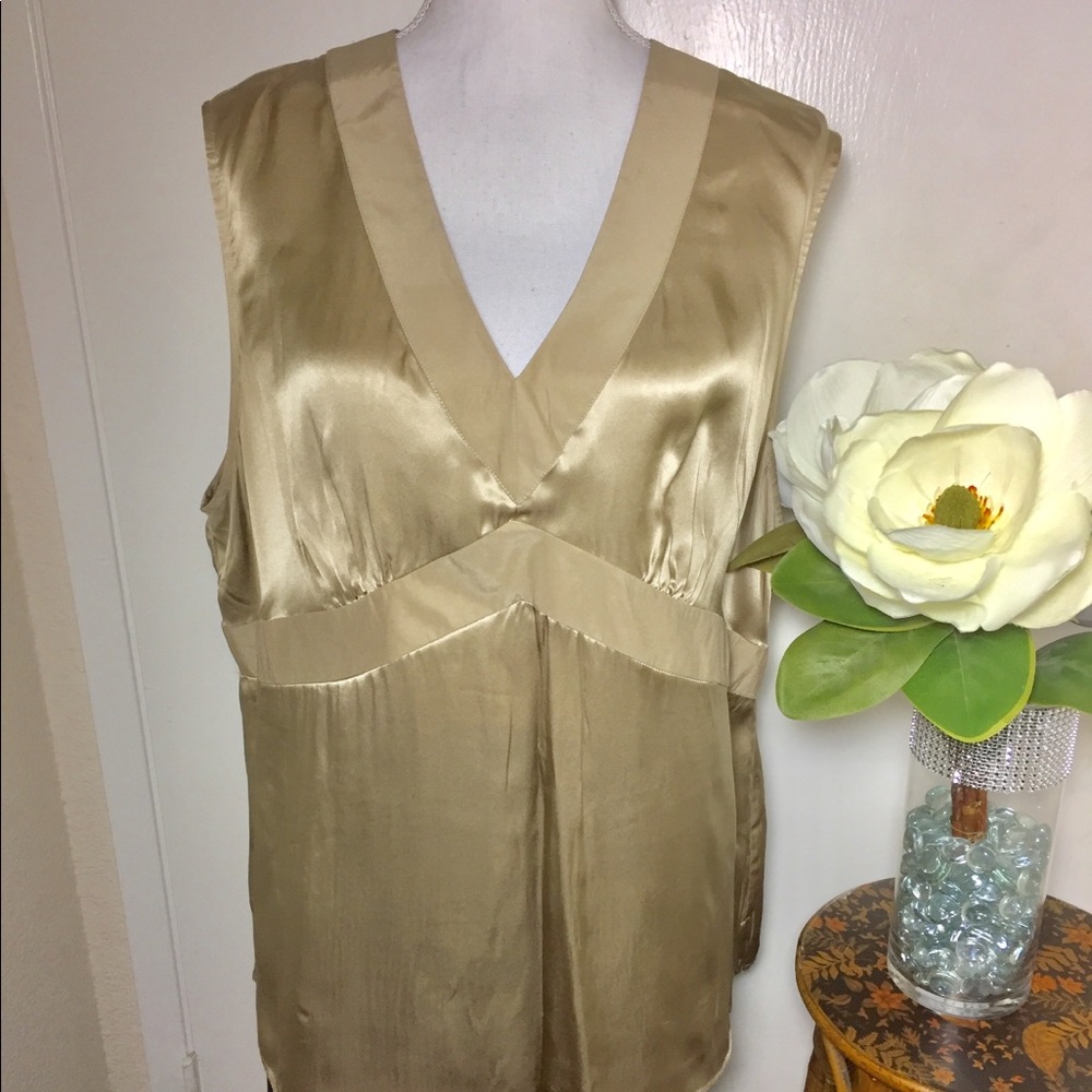 Old Navy Sleeveless Blouse